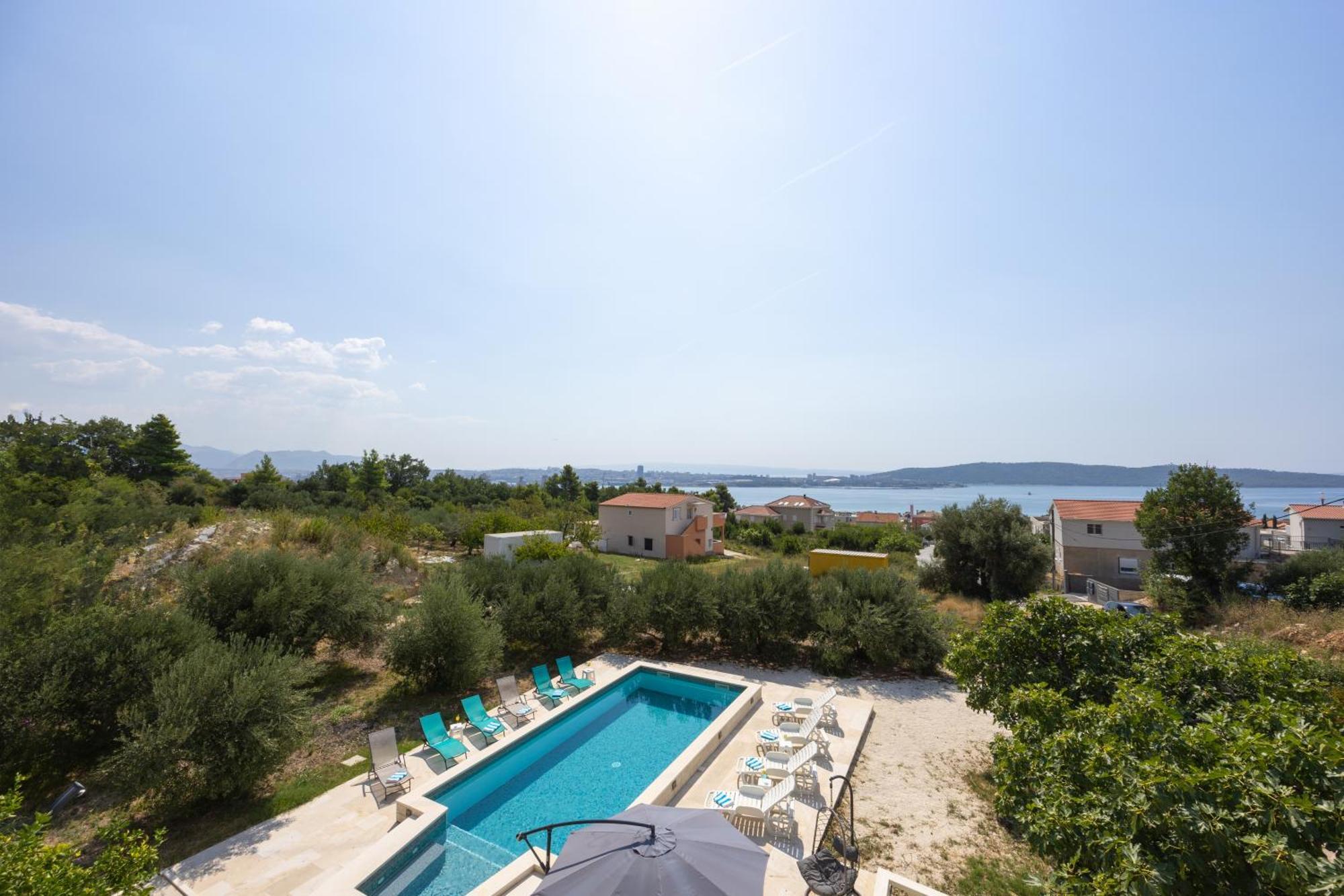 Casa Felice Apartments-Holiday Home Kastela Exterior photo